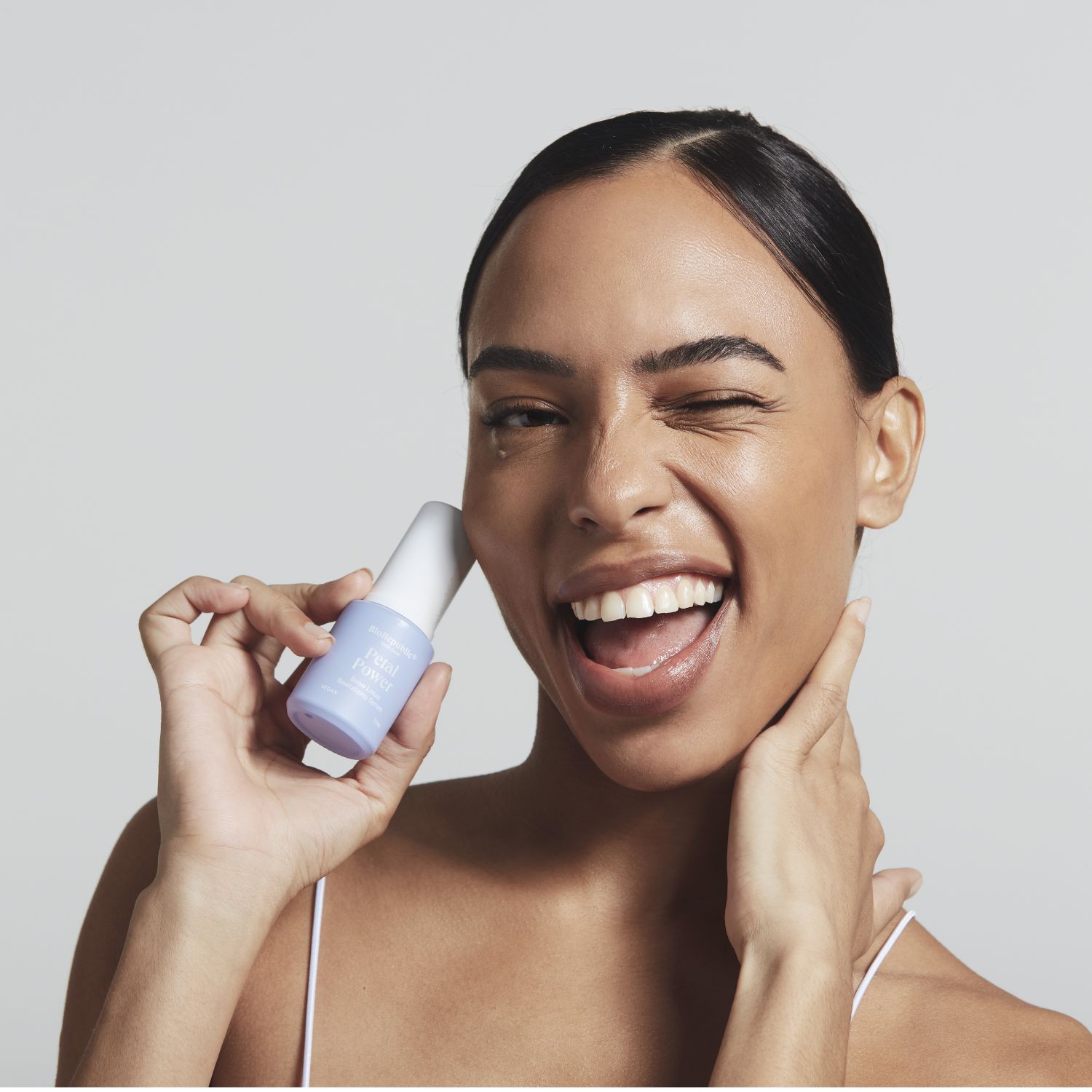 PETAL POWER SERUM (SERUM ACLARANTE+ANTIENVEJECIMIENTO)